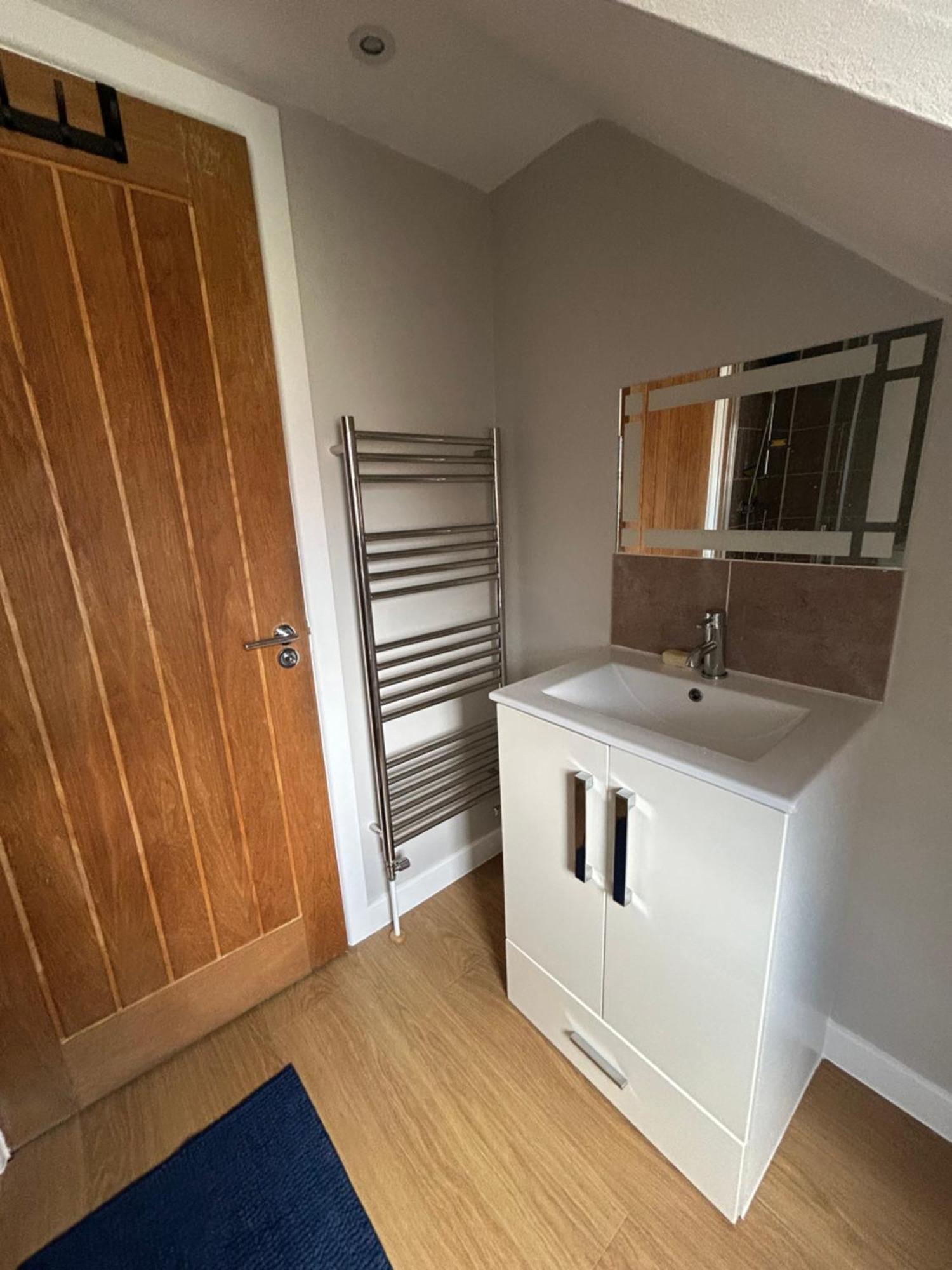 Double Room Yeovil Town Centre エクステリア 写真